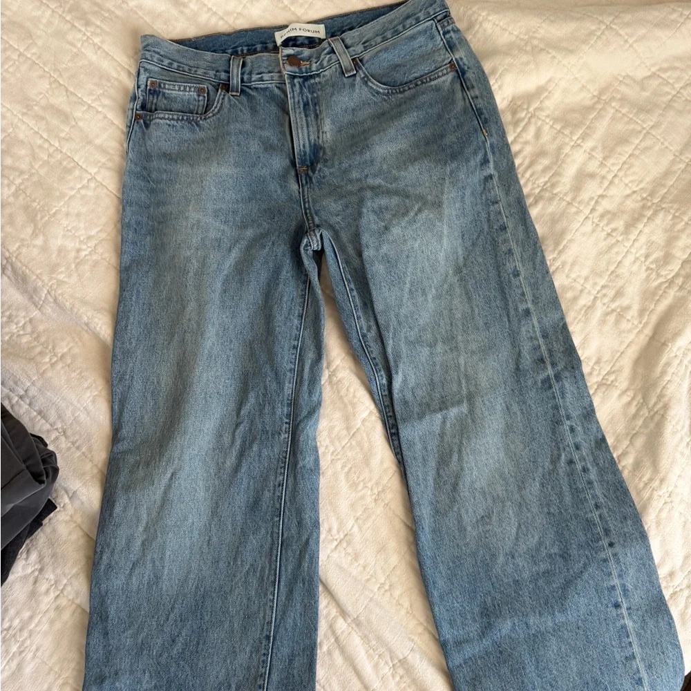 Aritzia Denim Forum Farrah Low Rise Jeans - Picture 2 of 12
